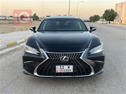 لێکزس ES